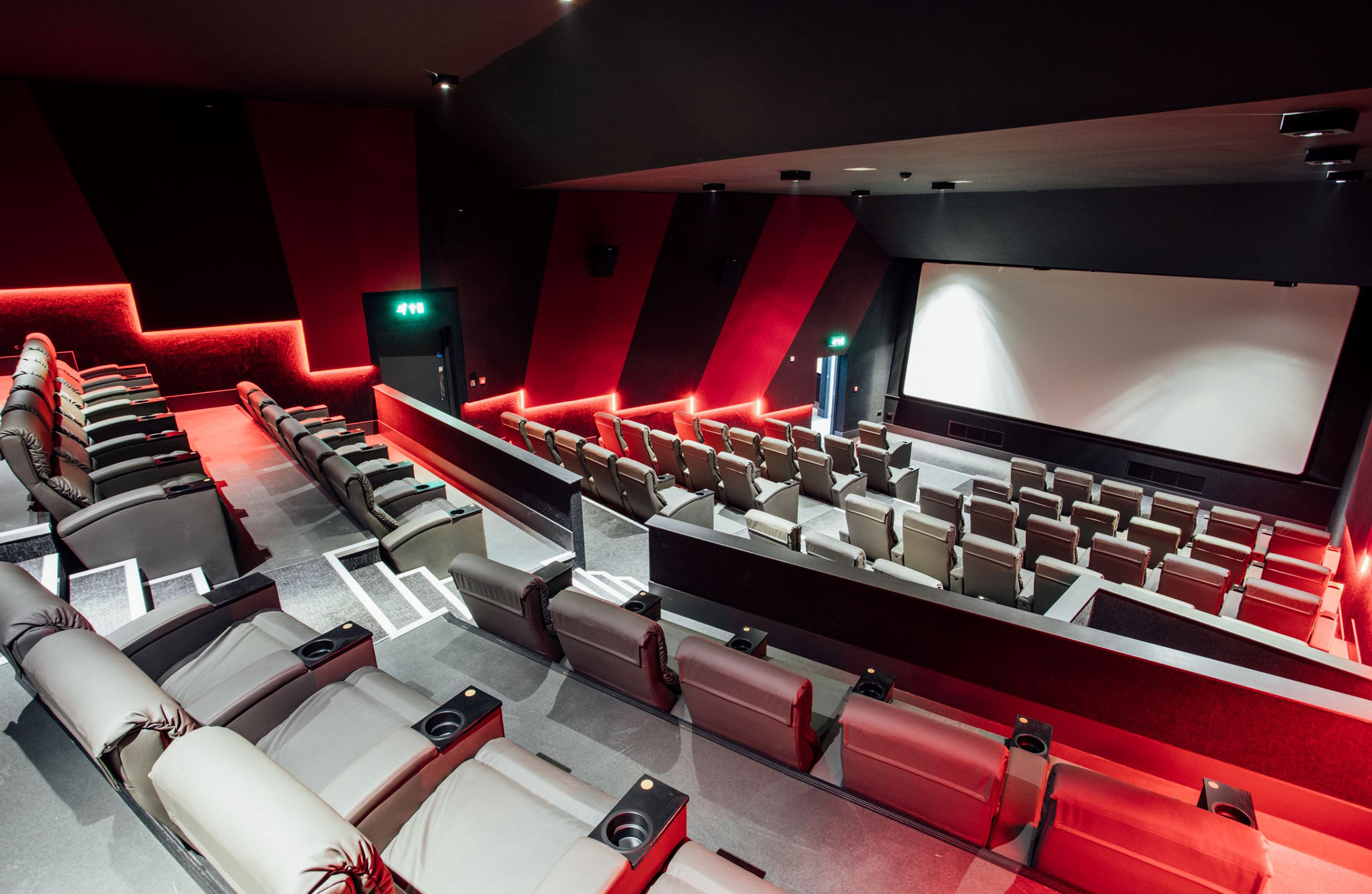 Show Case Cinemas - lkqmnvs